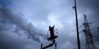 На Украине снова начались отключения электроэнергии по аварийным графикам