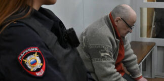 Попов на ходунках: от замминистра обороны до зала суда