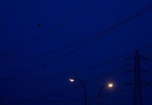 Курчатов столкнулся с отключением электроэнергии: жители остались без света