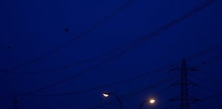 Курчатов столкнулся с отключением электроэнергии: жители остались без света