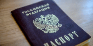 Педагог из Якутии лишил ученицу паспорта на границе с Казахстаном
