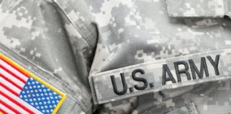 Солдат США и его товарищ задумали захватить карибский остров для организации сексуального рабства