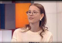 19-летняя Рая SCP с ростом 164 см и весом 31 кг уверена, что не страдает от анорексии