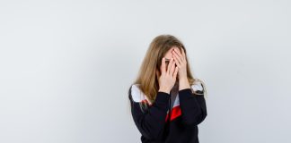 В Майкопе толпа подростков избила 14-летнюю школьницу: подробности, комментарий мамы, уголовное дело