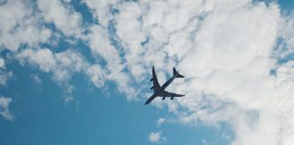 Пассажиры Avianca молились от ужаса: самолет не смог сесть в аэропорту дважды, люди страдали от тошноты