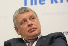 Планшет Чубайса ждет заочная проверка