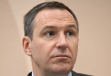Бывший замминистра природы Денис Храмов попал под подозрение в мошенничестве после отъезда из России