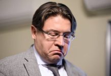 Адвокат и автомат: как Старовойтов остался без защиты