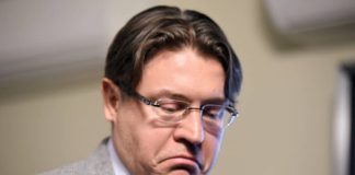 Адвокат и автомат: как Старовойтов остался без защиты