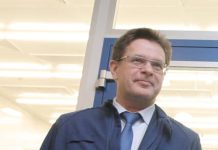 Чубайс ни при чём: кто на самом деле развалил российскую экономику