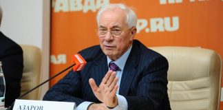 Азаров: Запад не решится на новый конфликт, если будет соблюдено одно условие