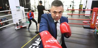 Константин Цзю встретился с соперником лицом к лицу