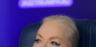 Лариса Долина похвасталась квартирой, которую ей подарили друзья: «Новый дом, свежий ремонт»