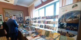 Не хватает магазинов и коммуникации: как живут казанские книжные издательства