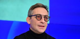 Артем Ткаченко назвал отцовство четверых детей экстремальным испытанием