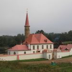 Резиденция Мальтийского ордена в Гатчине подверглась разгрому пьяным хулиганом