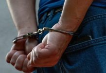 Алиментщик, ценитель естественной красоты, позвал пристава на свидание и был арестован.