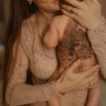 «Не знала, как жить. Думала о самом страшном»: откровение мамы ребенка с гигантским невусом, как у сына Кати Мезеновой