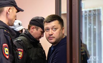 Мавлиев опять в кресле: обвиненного в превышении полномочий мэра Уфы восстановили