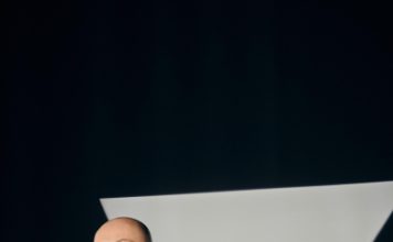 Крестница Шуры получила красный диплом МГИМО, а сам артист преобразился с помощью уколов