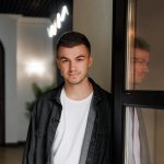 «Ставят себя выше и общаются со снисхождением. Это бесит!»: Череватый о скептиках, запугивании Седоковой и ссорах с Шепсом