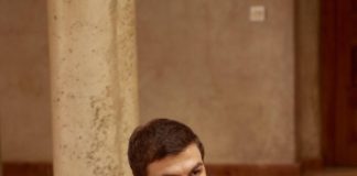 Флирт с ведущим и ссора со зрителями: обиженная Анна Седокова сорвала съемки шоу Влада Череватого и выбежала из студии