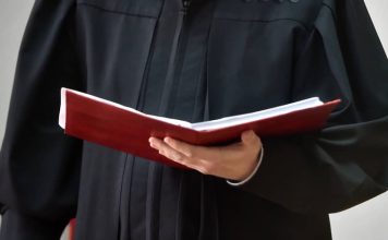 Своим кредиты не жалели, чужим проценты подняли