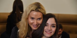 Медведева объяснила, почему Тутберидзе не посетила её свадебное торжество.
