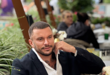 Гусев напомнил Романец об их связи во время брака с Феофилактовой и упрекнул за выходку при тогдашней жене