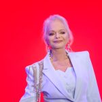 Новоселье не задалось? Лариса Долина может лишиться подаренной ей квартиры за 250 миллионов