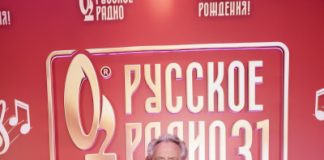«У девочек из „ВИА Гры“ мужского побольше»: Владимир Киселев разнес экс-солиста «Землян» Скачкова за номер в стиле Канье Уэста