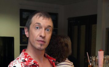 Сергей Соседов погиб на гастролях после падения с лестницы, причина смерти названа