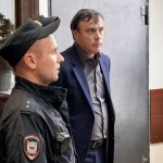 Директор выписал себе не премию, а реальный срок