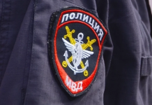 В Кирове из автомобиля выпал ребёнок — полиция ведёт розыск водителя