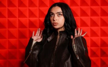 Charli XCX врывается к Скорсезе: поп-звезда идёт в большое кино