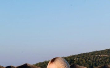 46-летняя Алена Кравец поведала о шоке мужа из-за беременности и партнерских родов, отметив, что возраст ее не пугает.