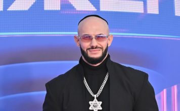 Любовницы Джигана раскрыли тайны, охрана усадила их в авто, а рэпер спросил про дом или отель.