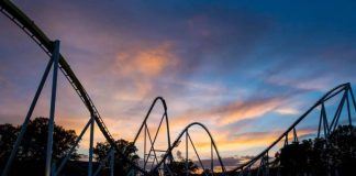 В США на аттракционе Голиаф в парке Six Flags погиб мужчина.