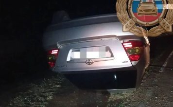 Под Саратовом подросток за рулём Toyota Corolla перевернул машину, погибла 16-летняя пассажирка