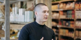 Роман Анисимов сравнил кулинарные традиции, в Татарстане делают хамон, а в Испании казылык не делают