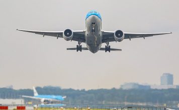 KLM аннулировала 149 рейсов в Нидерландах из-за шторма Боэло