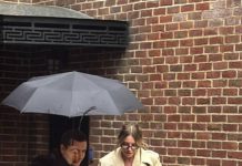 Катя Чепик и солист NЮ Юра Николаенко впервые попали в кадр как пара