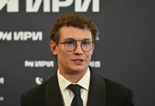 Никита Кологривый снимается 365 дней в году, но квартиры нет, поэтому занимает у друзей.