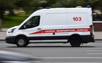 В Еврейской автономной области столкновение поезда с микроавтобусом привело к гибели людей