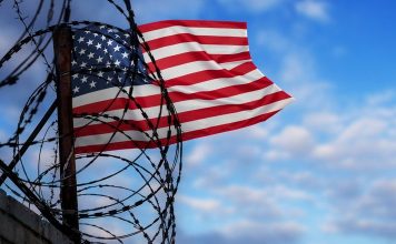 В США руководитель службы помощи игроманам проиграл похищенные 1,4 млн долларов в азартных играх