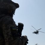 Украинские военные подорвали GPS-ошейник на пленном, отказавшемся идти к позициям ВС России.