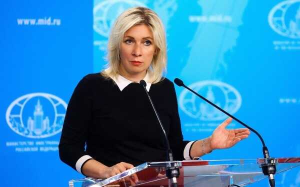Захарова отреагировала на сведения о пустых коридорах на ПМЭФ