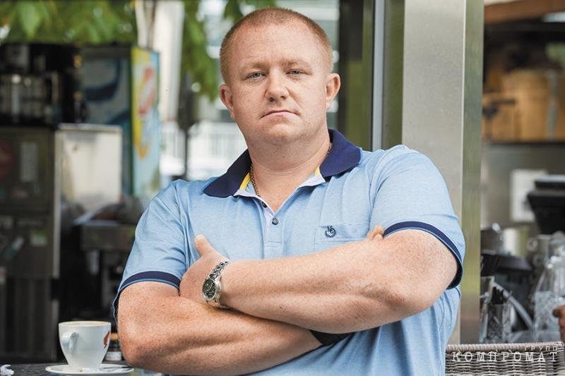Депутатские закрома. Павел Кива: обряд либо взятки, метла либо Range Rover?