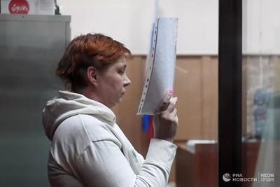 Татьяну Кулешову и Елену Егорову взяли за ноутбуки.