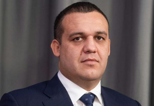Как уголовник Умар Кремлев грабит бюджет при помощи парламентариев от правящей политическо